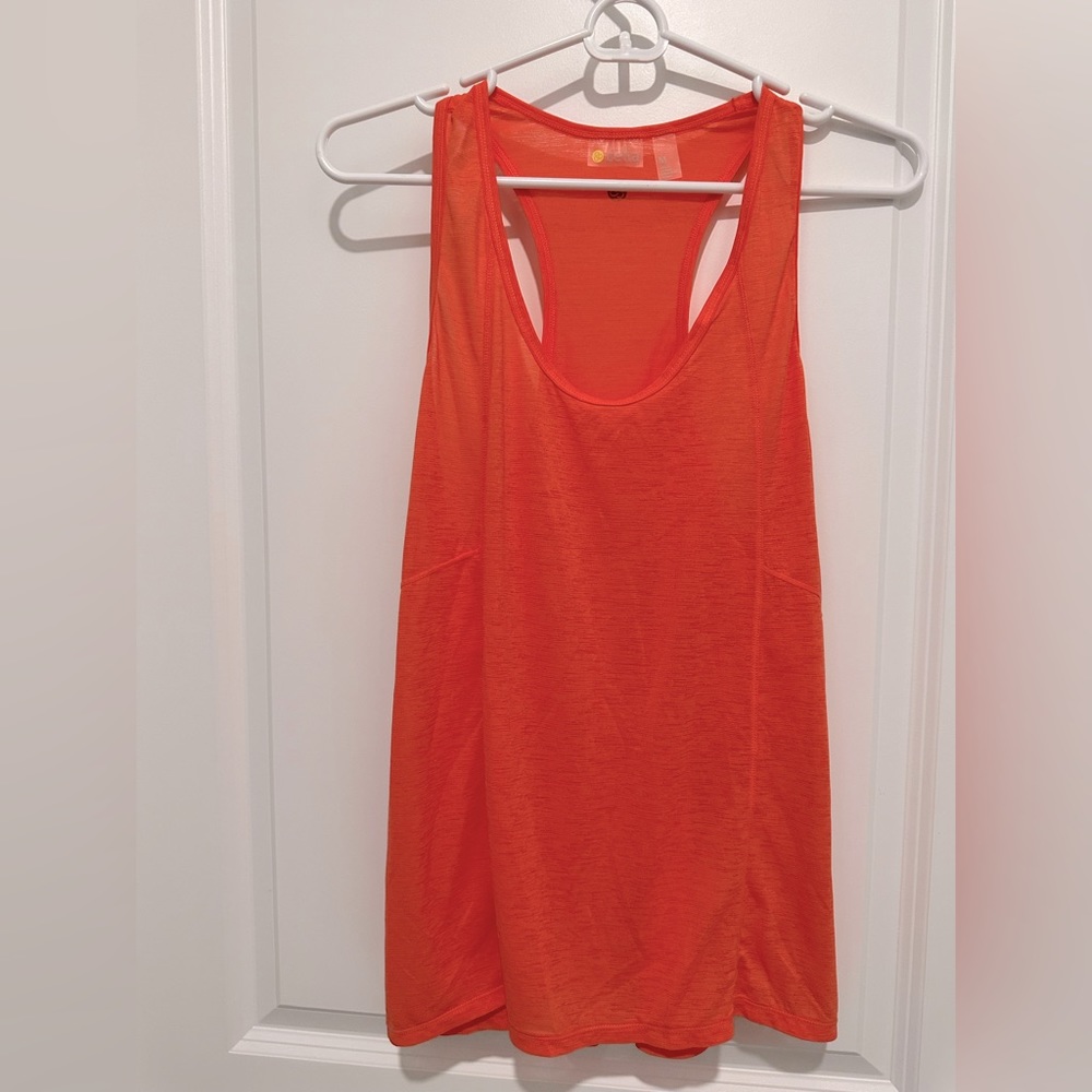 Zella Swing Tank